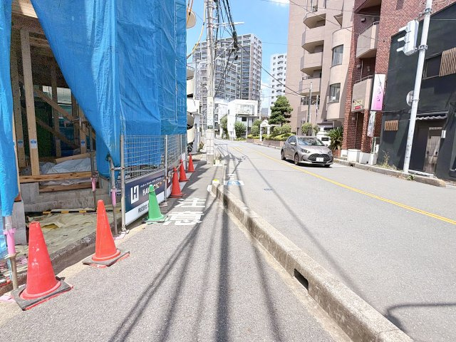 さいたま市中央区下落合201の前面道路含む現地写真