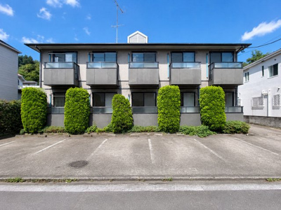 【周辺】 | ◆港北区日吉本町3丁目　建築条件なし売地◆ | ◆爽やかな青空の下に贅沢なほどに降り注ぐ陽光、豊かな居住性と、クオリティが見事に調和した住空間は、住まうことの喜びを感じさせてくれます。ゆとりある広い敷地で開放的なお住まいです。