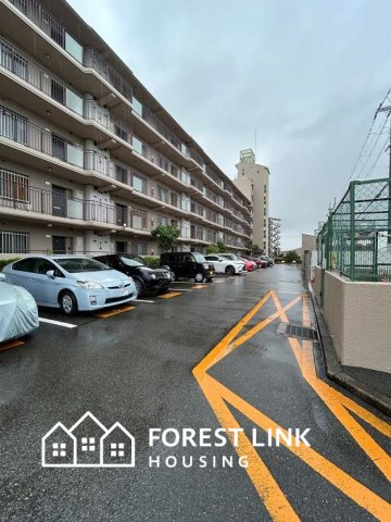 藤井寺グリーンハイツ1号棟の駐車場