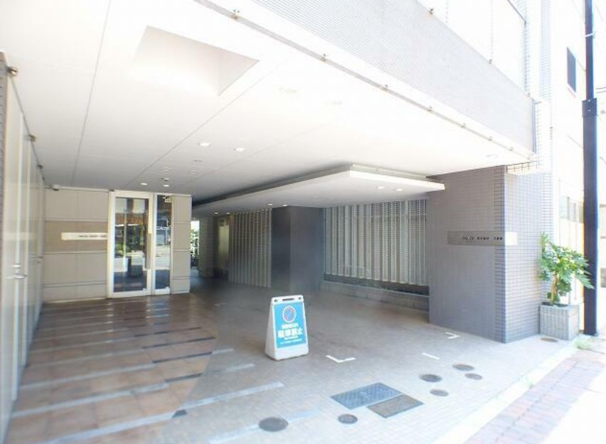 ドルチェ東京府中弐番館のロビー