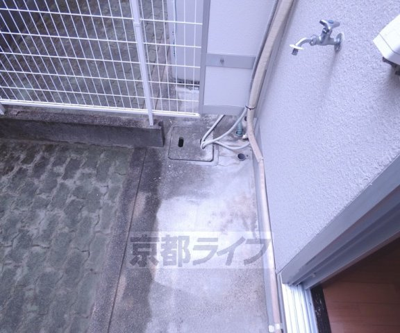 室町グリーンサイドのその他|１階部屋の洗濯機置き場
