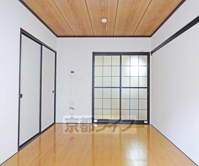 室町グリーンサイドの居間・リビング