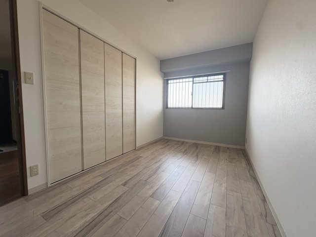 グランプレステージ西神戸の洋室
