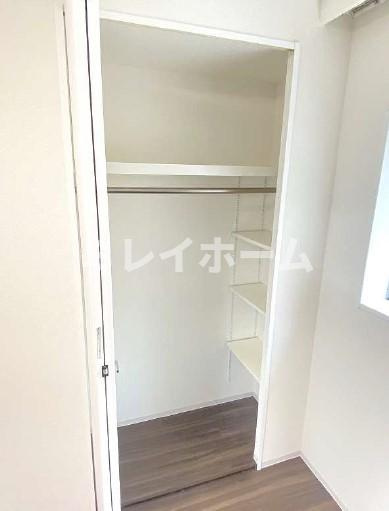 ロアール西大井の収納|同建物内、別のお部屋の参考写真になります。