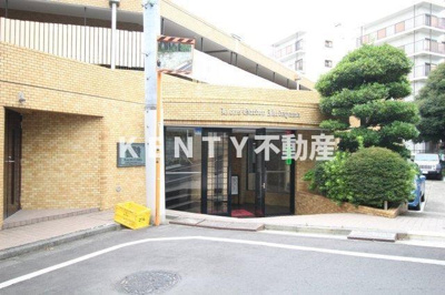 【エントランス】 | ライオンズガーデン池田山 | 落ち着いたエントランスです