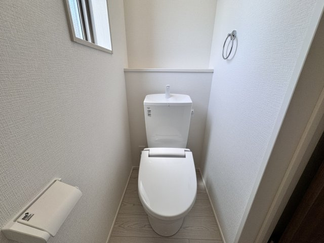 熊本市中央区出水８丁目の新築一戸建のトイレ|2F
