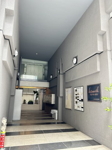 【エントランス】 | ラミアール赤坂 | 建物の内部です
