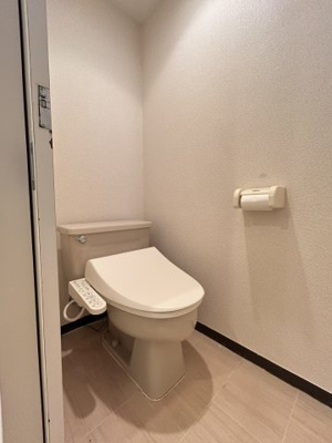 【トイレ】 | ラミアール赤坂 | 落ち着いたトイレです