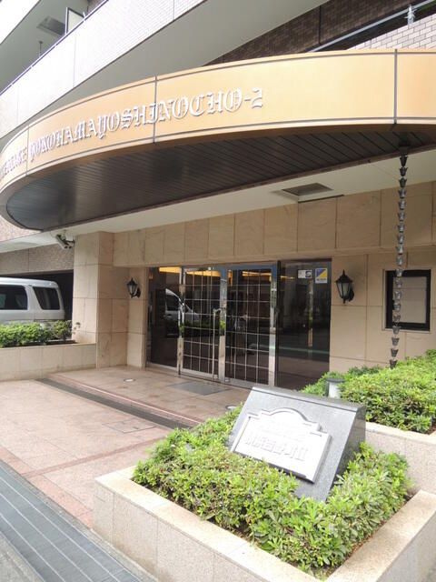 日神パレステージ横浜吉野町第二のエントランス