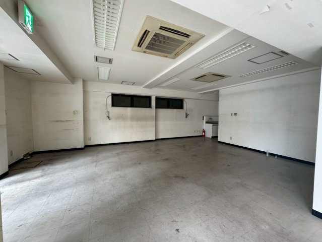レジェンド岩本町A館の内装