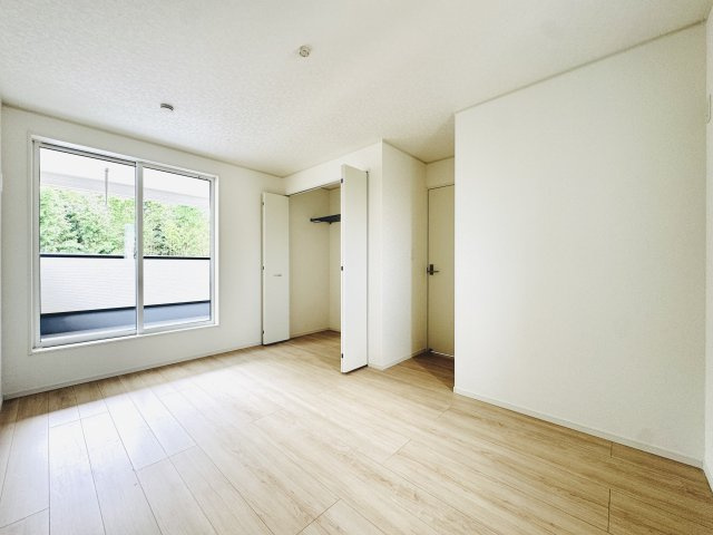 Cradle Garden伊勢崎市田部井町第9　新築住宅 3号棟の洋室