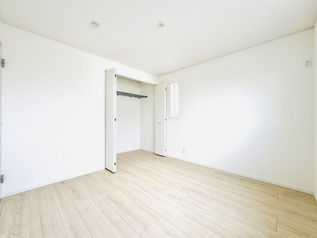 Cradle Garden伊勢崎市田部井町第9　新築住宅 3号棟の洋室