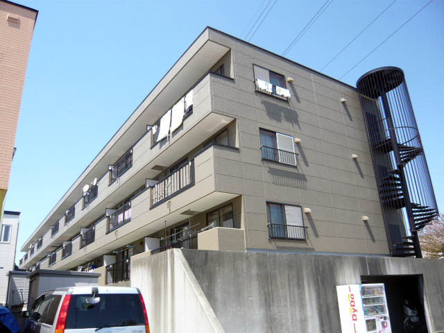 平岡パレスⅡ世