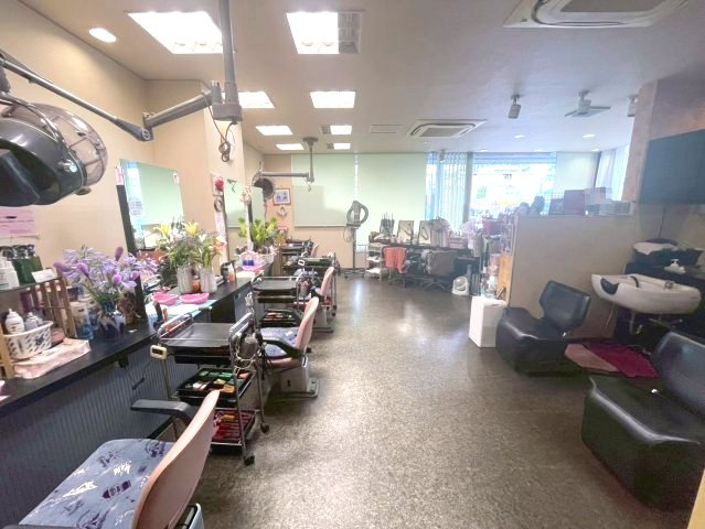 西町 桜井ビルの内装