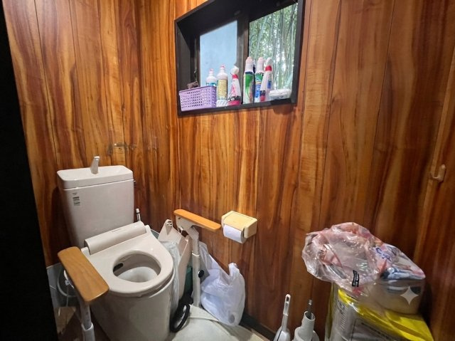 芳賀郡市貝町赤羽　中古戸建　使い方広がる建物2棟付き住宅！市貝町赤羽の緑豊かな住環境のトイレ|1Fトイレ