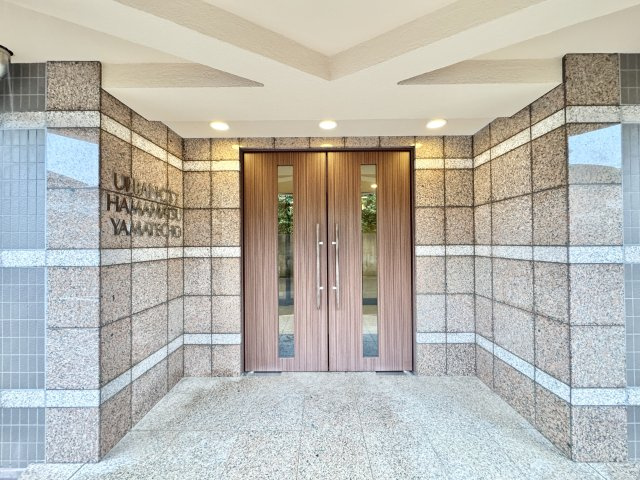 アーバンシティ浜松山手町|マンションの入り口になります。　