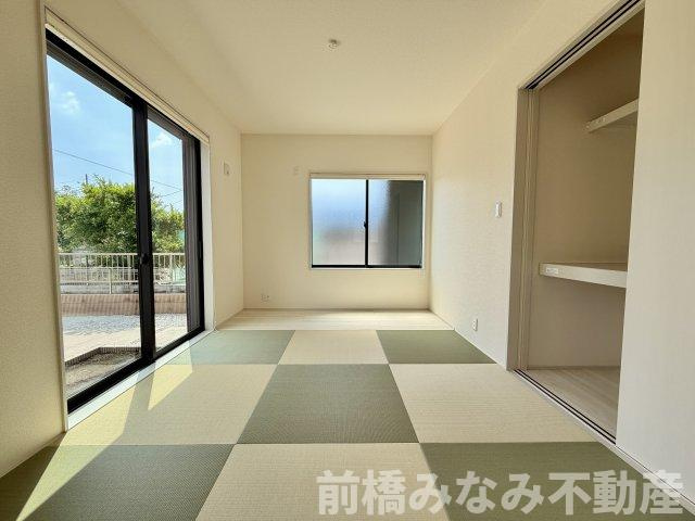 【新築】前橋市亀里町第１　３号棟(全３棟)　リーブルガーデン　新築建売分譲の和室|和室ならではの温かな和の空間で寛ぎの時間を過ごせます