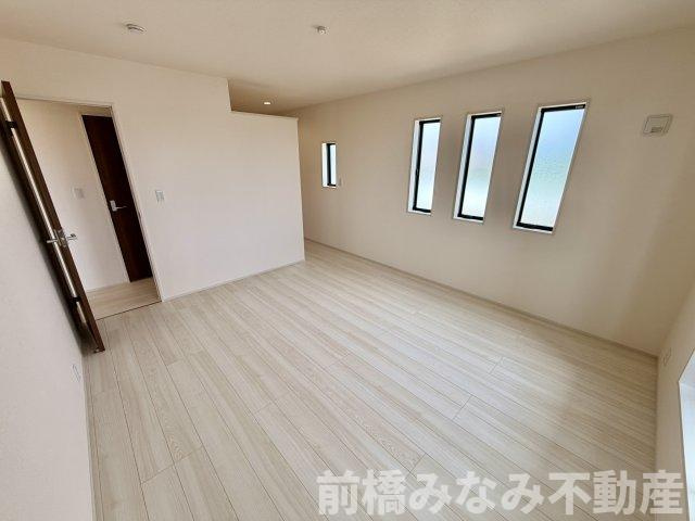 【新築】前橋市亀里町第１　３号棟(全３棟)　リーブルガーデン　新築建売分譲のバルコニー|バルコニー付きです