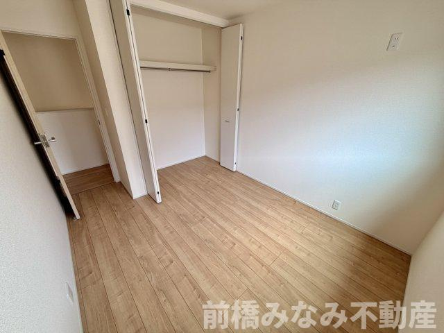 【新築】前橋市亀里町第１　１号棟(全３棟)　リーブルガーデン　新築建売分譲の洋室|個人の部屋や寝室として使える洋室です