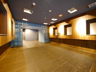 エステムプラザ川崎のエントランス