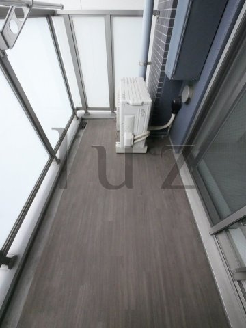 エステムプラザ川崎のバルコニー