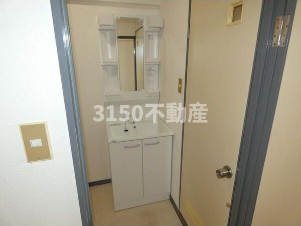Bustle岐阜羽島の洗面所