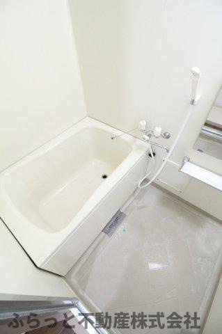 グリーンヒルズなかのⅢの浴室|お風呂です