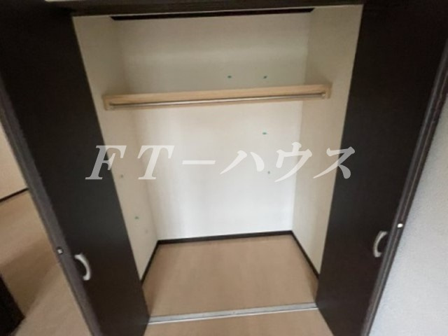 コーモド飯山満の収納