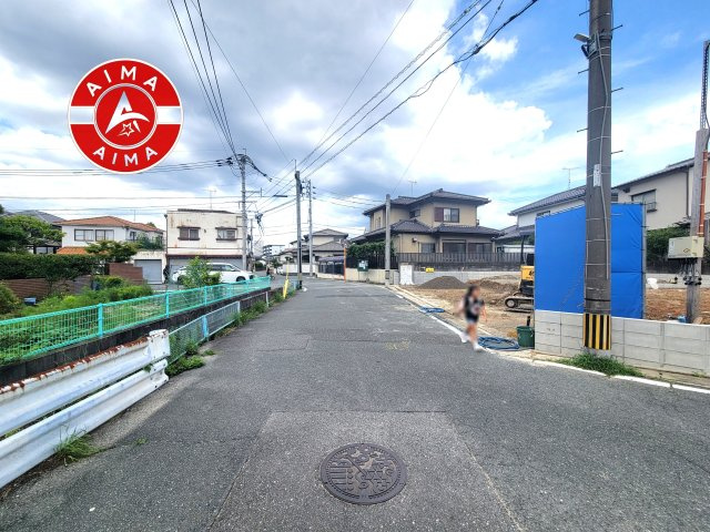 福岡市南区老司3丁目第1-2棟（A号棟）の外観|前面道路含む現地の写真です。