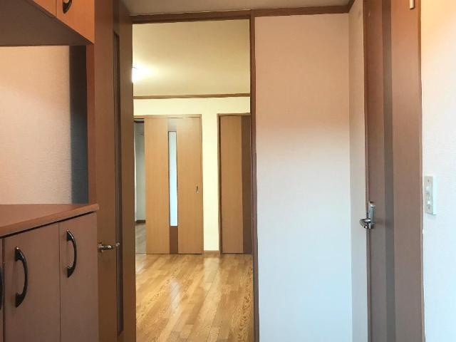 【玄関】 | シャン・カルフール | 玄関