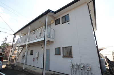 全戸角部屋の４世帯アパート