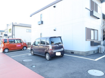 【要空確認】敷地内駐車場
