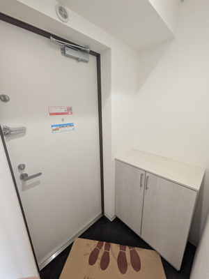 シューズボックス付きです。
