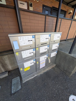 宅配BOX完備