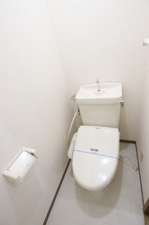 洗浄便座付きでいつでも快適です！