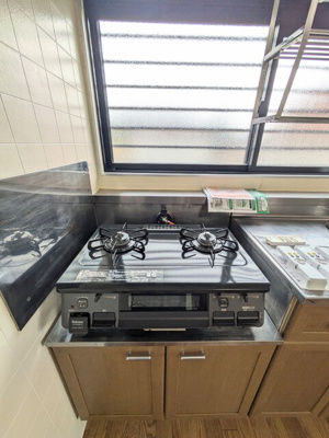 駐輪場は屋根付きですので、雨の日も安心。