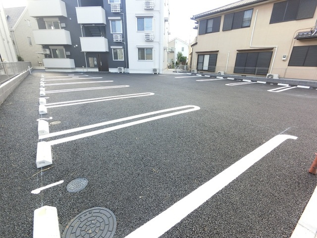 D-ROOM並榎町の駐車場|駐車場