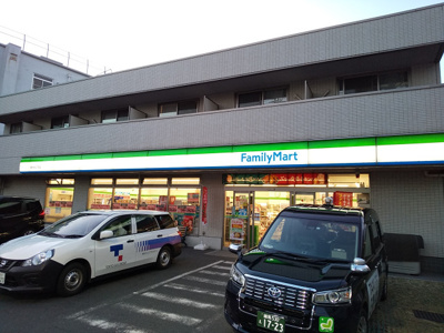 ファミリーマート 東大井三丁目店まで100ｍ