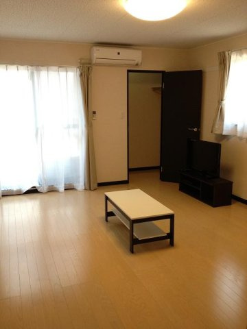 レオネクスト晋Ⅱの居間・リビング