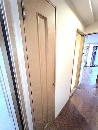 ライオンズシティ鶴舞の収納|物入（廊下）