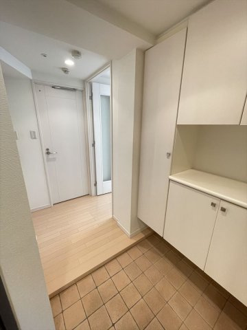 グラントゥルース東向島の玄関