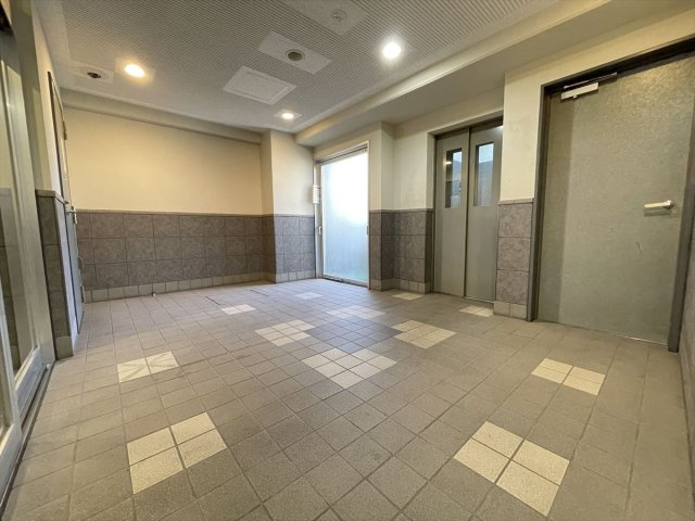 グラントゥルース東向島のエントランス