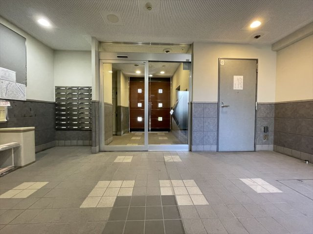 グラントゥルース東向島のエントランス