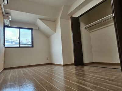【洋室】 | 真正館 | 洋室６帖