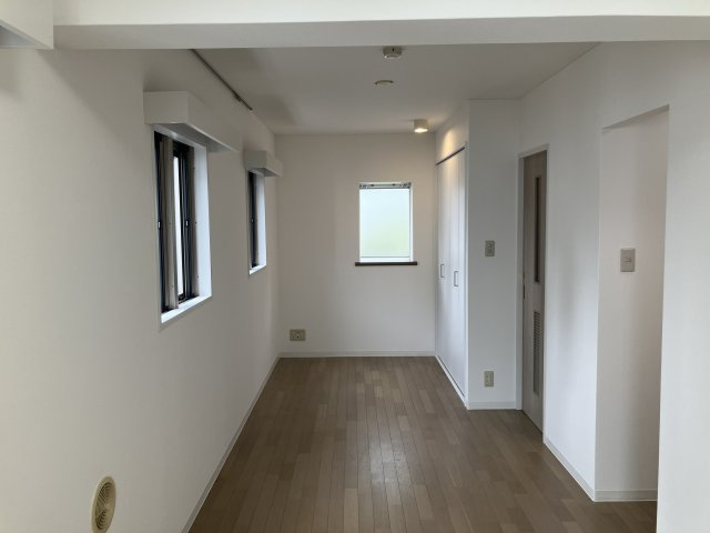 ミルーム赤坂の居間・リビング