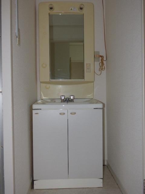 清水ビルの洗面所