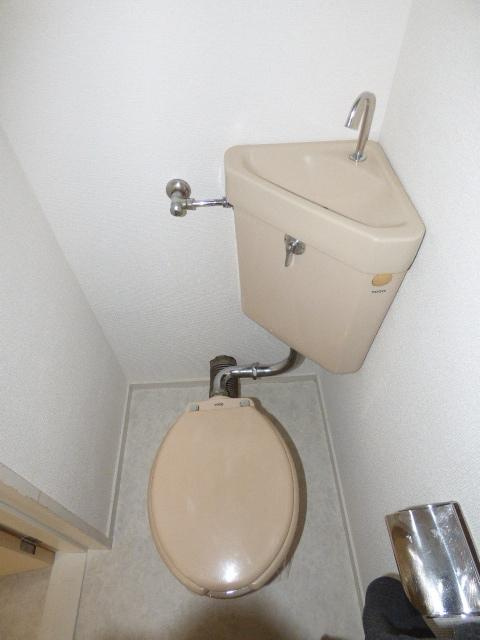 清水ビルのトイレ