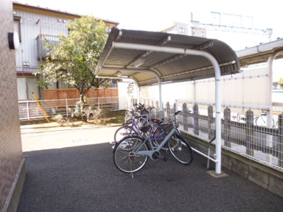 屋根付き駐輪場