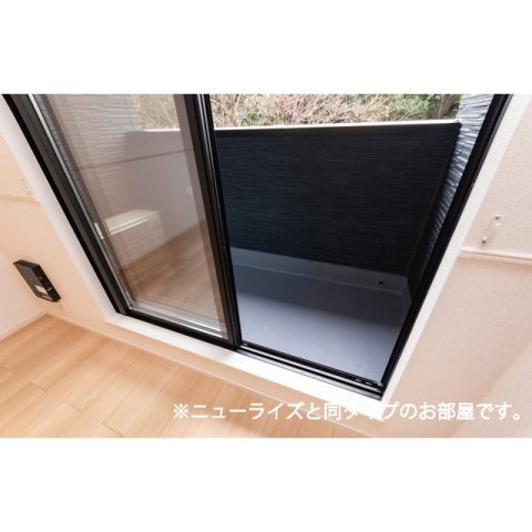 岐阜市長森本町２丁目のアパートのバルコニー