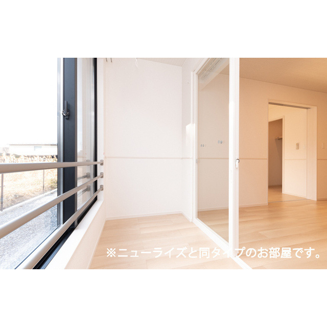 岐阜市長森本町２丁目のアパートのバルコニー